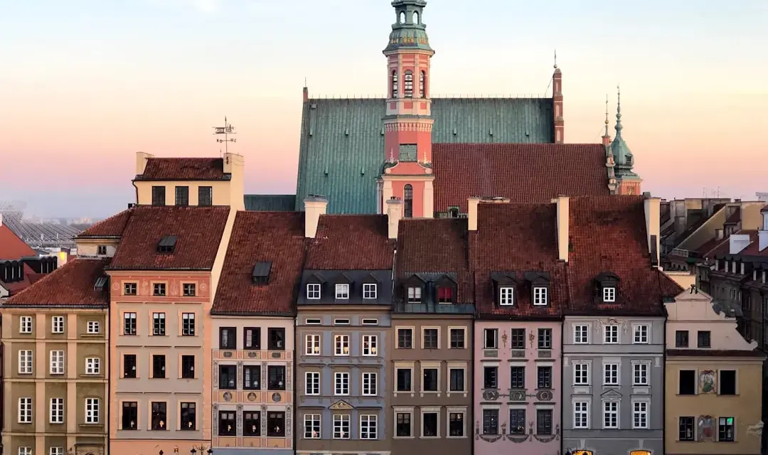 Jak znaleźć tanie noclegi w Polsce i zaoszczędzić na podróży