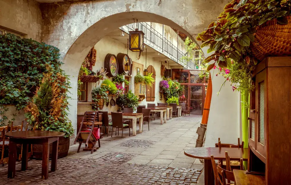 Gdzie zjeść golonkę w Krakowie? Najlepsze restauracje, które musisz znać