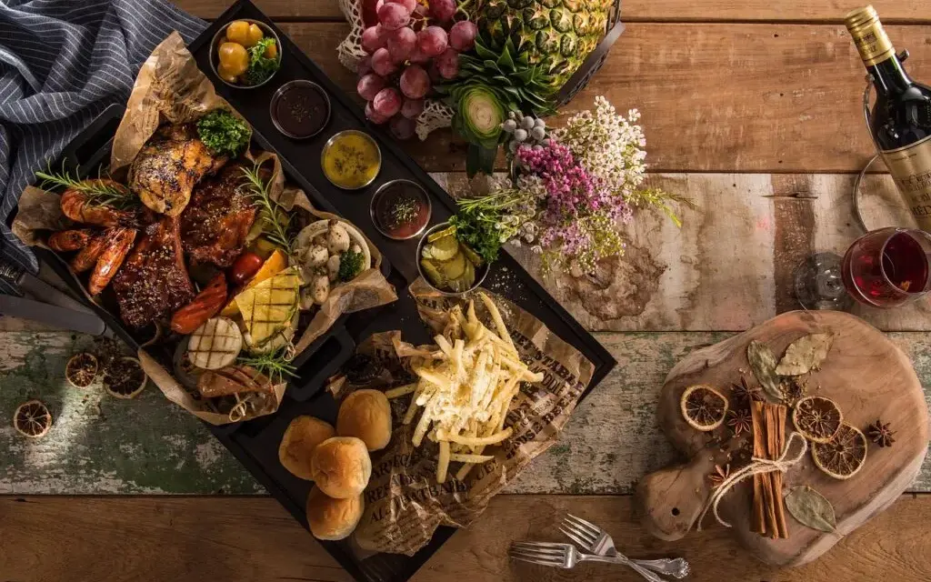 Gdzie zjeść w Giżycku? Odkryj najlepsze restauracje i smaki