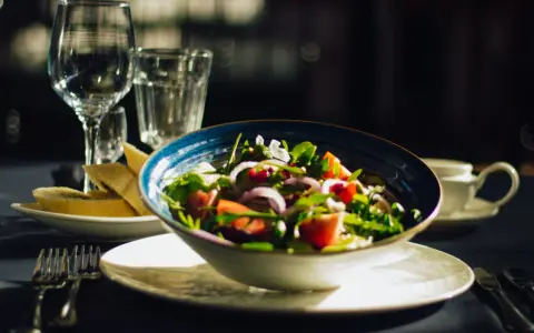 Gdzie zjeść w Puławach? Odkryj najlepsze restauracje i smaki