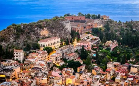 Taormina gdzie zjeść: najlepsze miejsca na sycylijskie smaki