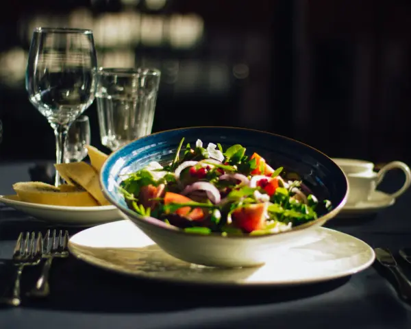 Gdzie zjeść w Puławach? Odkryj najlepsze restauracje i smaki