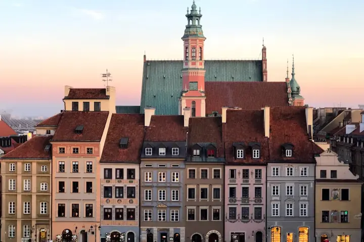 Jak znaleźć tanie noclegi w Polsce i zaoszczędzić na podróży