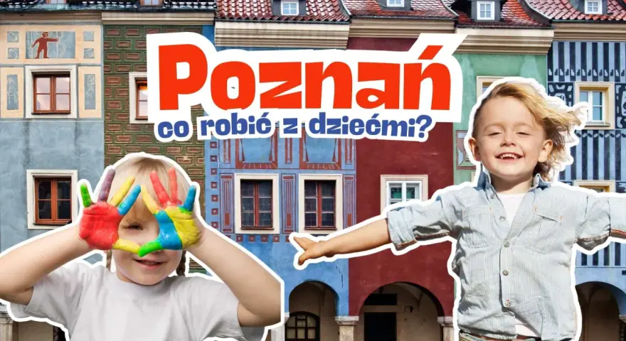 Dzieci z kolorowymi dłońmi i uśmiechnięty chłopiec na tle kolorowych kamienic w Poznaniu.